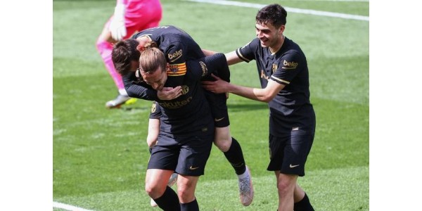 Antoine Griezmann odnesl Lionela Messiho na kurt, aby se stal jedinečnou krajinou